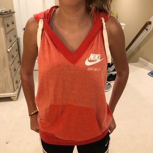 Nike top